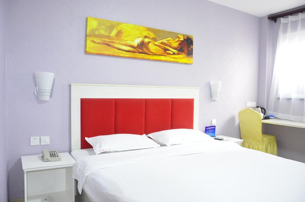 Super 8 Hotel Beijing Shijingshan Jiujiuyuan חדר תמונה