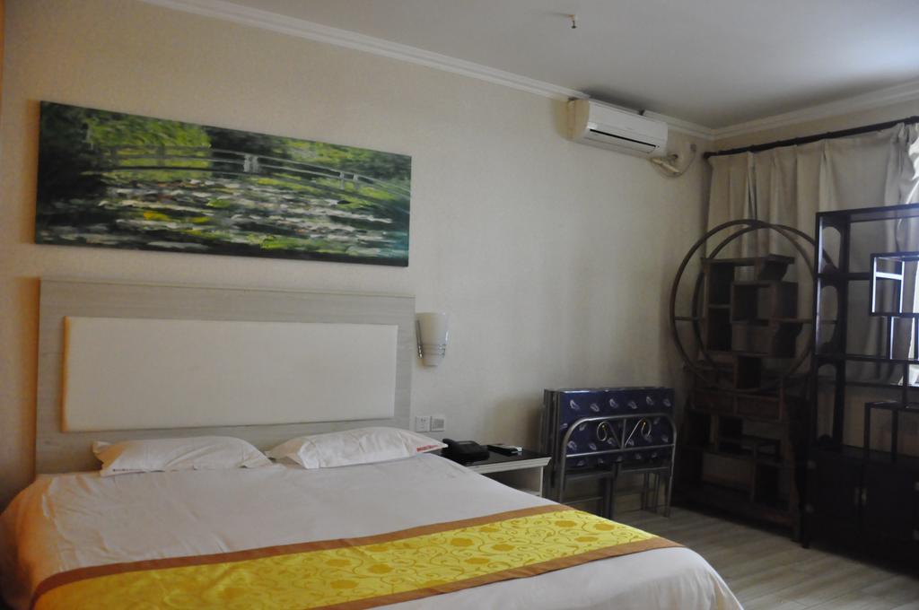 Super 8 Hotel Beijing Shijingshan Jiujiuyuan חדר תמונה