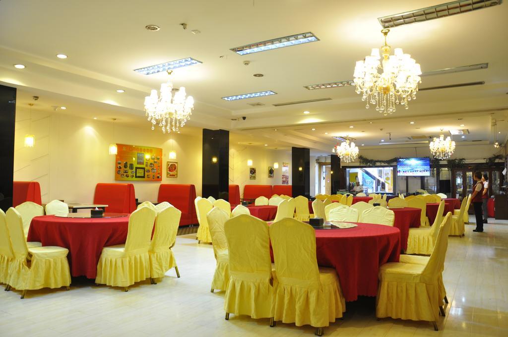 Super 8 Hotel Beijing Shijingshan Jiujiuyuan מראה חיצוני תמונה